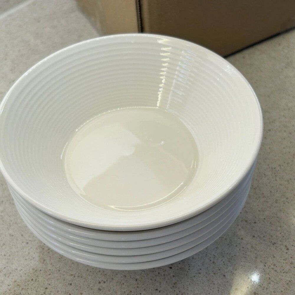 Acopa Liana 13 oz. Bright White Porcelain Grapefruit / Cereal Bowl - 6 pieces